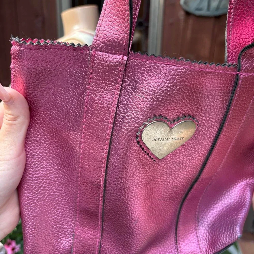 y2k 2000s Victoria's Secret metallic pink heart tote bag